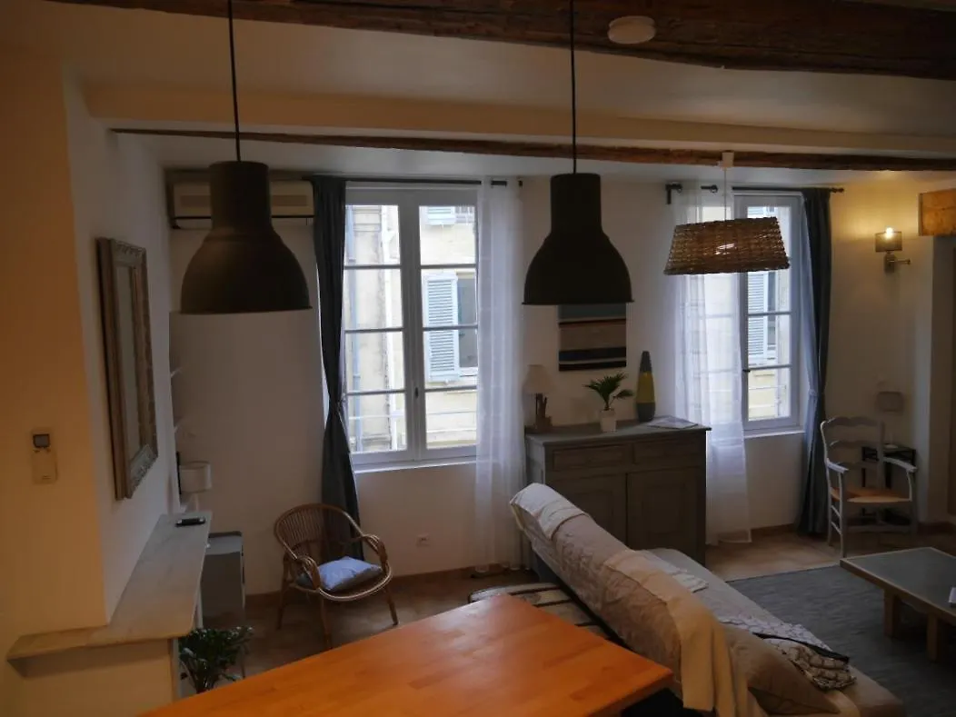 Διαμέρισμα Centre Ville, Confortable Appartement 60M2 Αβινιόν